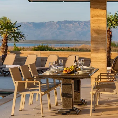 Crowonder Travera 3 With Heated Swimming Pool - Crowonder Luxury Rent Villa Privlaka (Zadar)