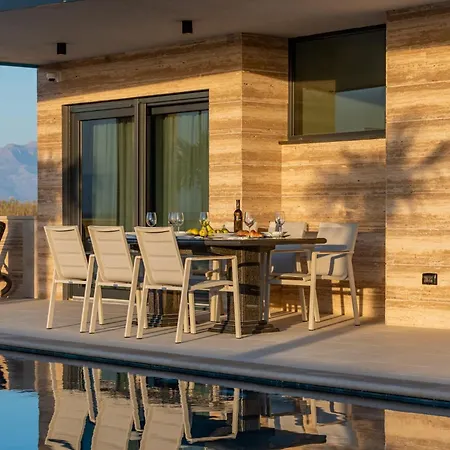 Crowonder Travera 3 With Heated Swimming Pool - Crowonder Luxury Rent ヴィラ