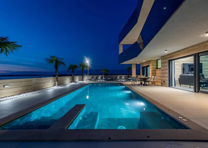 Crowonder Travera 3 With Heated Swimming Pool - Crowonder Luxury Rent *