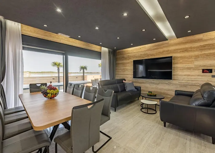 Crowonder Travera 3 With Heated Swimming Pool - Crowonder Luxury Rent Privlaka (Zadar)