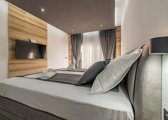 Villa Crowonder Travera 3 With Heated Swimming Pool - Crowonder Luxury Rent