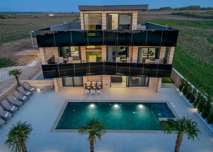 Crowonder Travera 3 With Heated Swimming Pool - Crowonder Luxury Rent Villa Privlaka (Zadar)