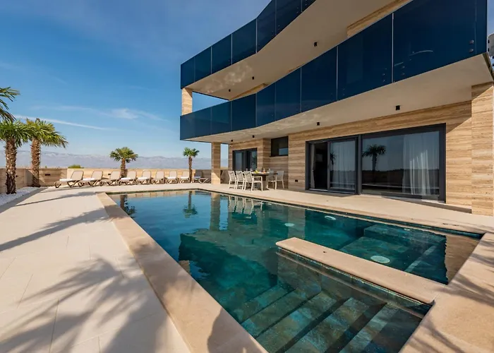 Crowonder Travera 3 With Heated Swimming Pool - Crowonder Luxury Rent Privlaka (Zadar)